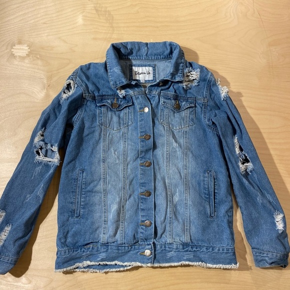 Between Us Distressed Jean Jacket L/XL (JW) - Picture 1 of 11
